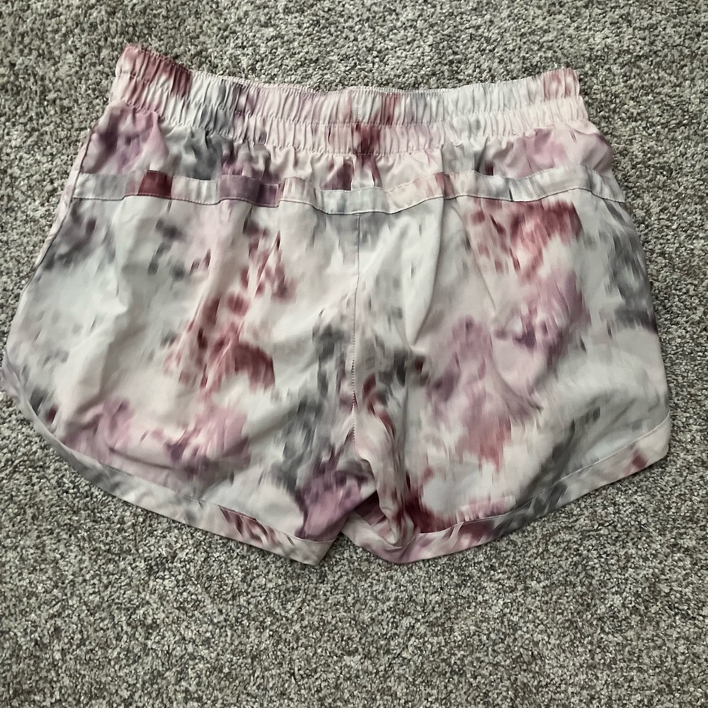 GAP Fit White and Pink Gradient Activewear